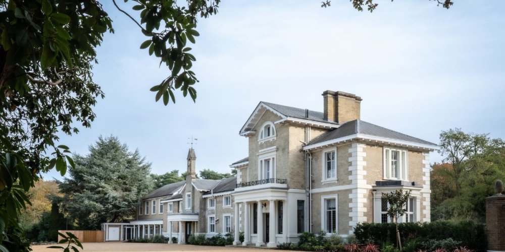 Loveday Announces the Opening of a New Luxury Residence in Esher